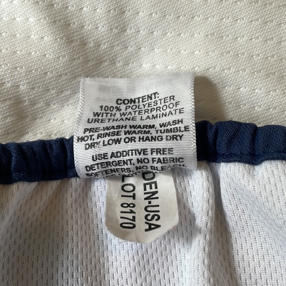 2 Thirsties swim diapers size 2 (9-36 month | 18-40 lbs) - Picture 12 of 12